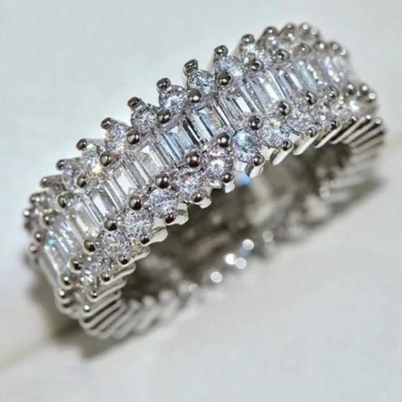 NEW BAGGAGE 925 STERLING SILVER DIAMOND RING - Picture 1 of 7